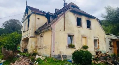 10-osobowa rodzina we wsi Łupki pilnie potrzebuje pomocy. Spłonął dom, pozostali z niczym